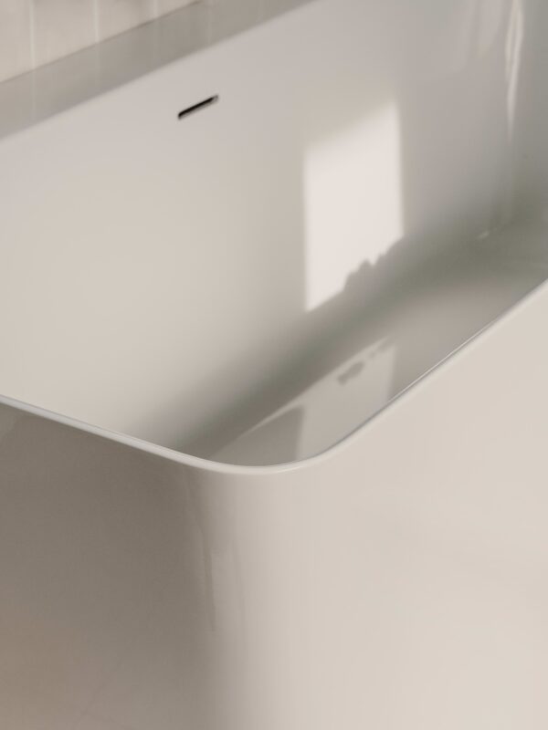 Roca Ona collection – bathroom 1