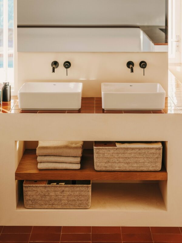 Roca Tura collection